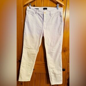 Talbots Women's Cropped slim White Jeans sz 8